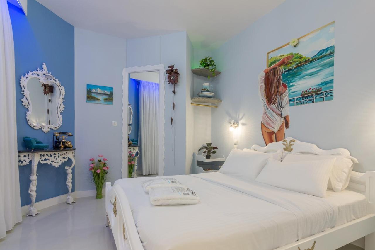 Wonderful Renovated Apartment With Private Patio Athen Eksteriør billede